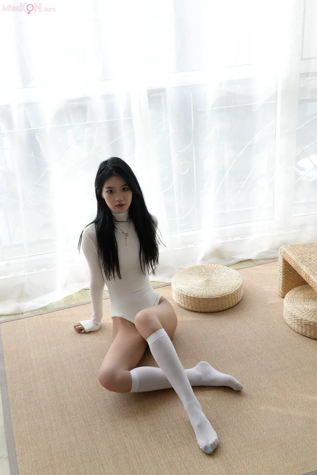 [Private Photoshoot] 小雅kemi: R18 行X模特  白丝长腿美鲍 全尺度私拍 (463 photos)
