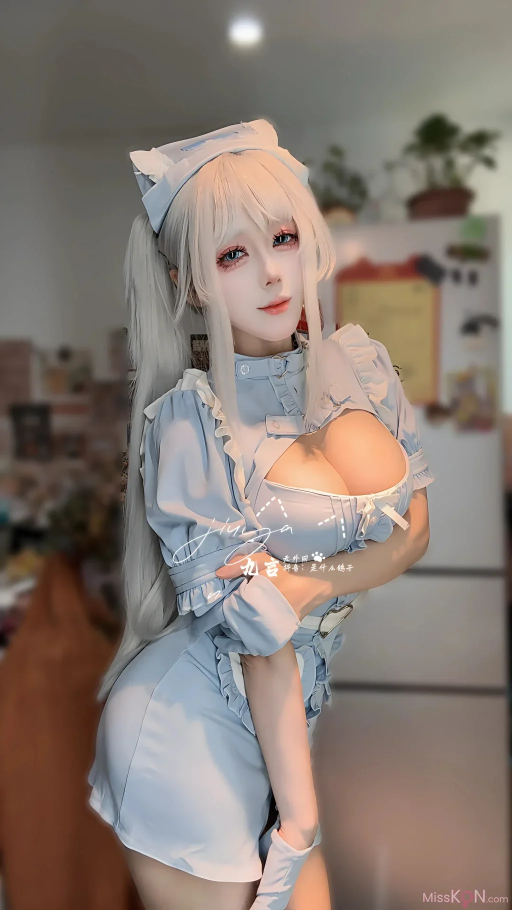 Coser@九言: 理疗室 (49 photos + 6 videos)
