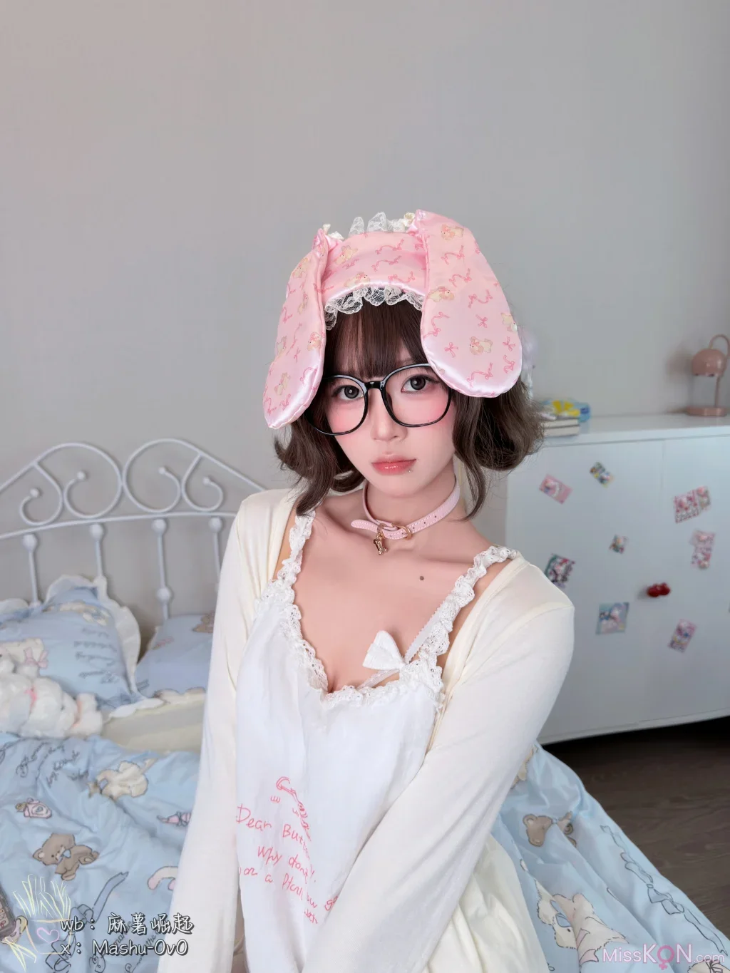 Coser@麻薯好吃: 她的秘密读物 (85 photos)