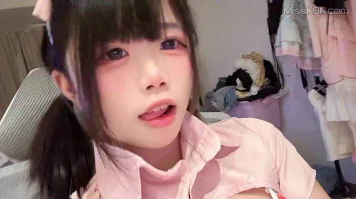 [OtherXXX] 肉肉: 护士装诱惑 (26 photos + 1 video)