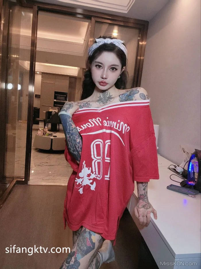 Sexychloe: 火爆X网红福利 野性十足 (63 photos + 21 videos) 2 Sexychloe: 火爆X网红福利 野性十足 (63 photos + 21 videos) 2