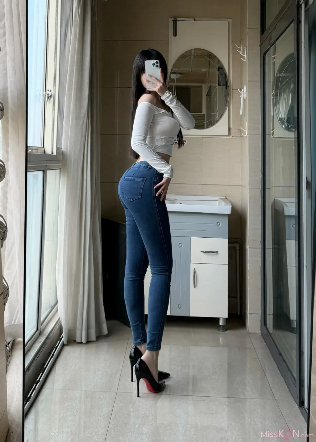 Coser@不可爱羚: 牛仔裤 (28 photos + 7 videos)