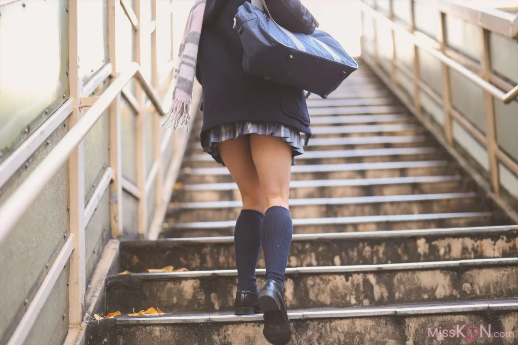 Coser@Kurumi (クルミ): 放課後制服デート☆冬 (577 photos)