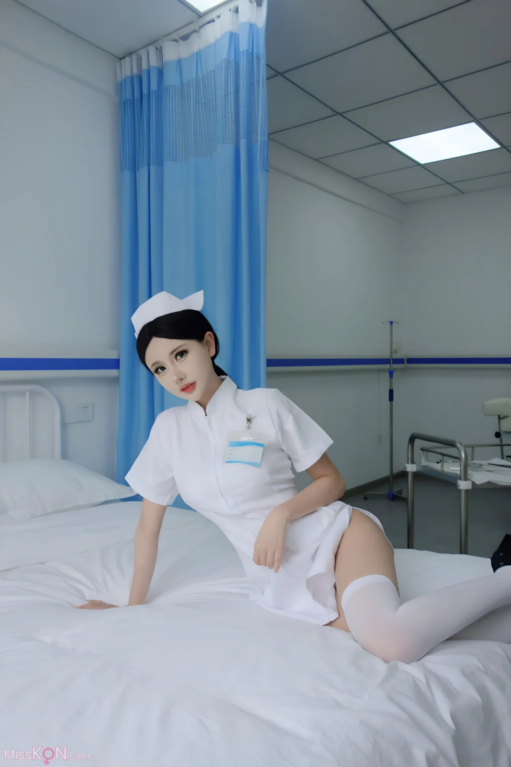 Coser@您的蛋蛋: 爱的诊疗 (45 photos + 1 video)