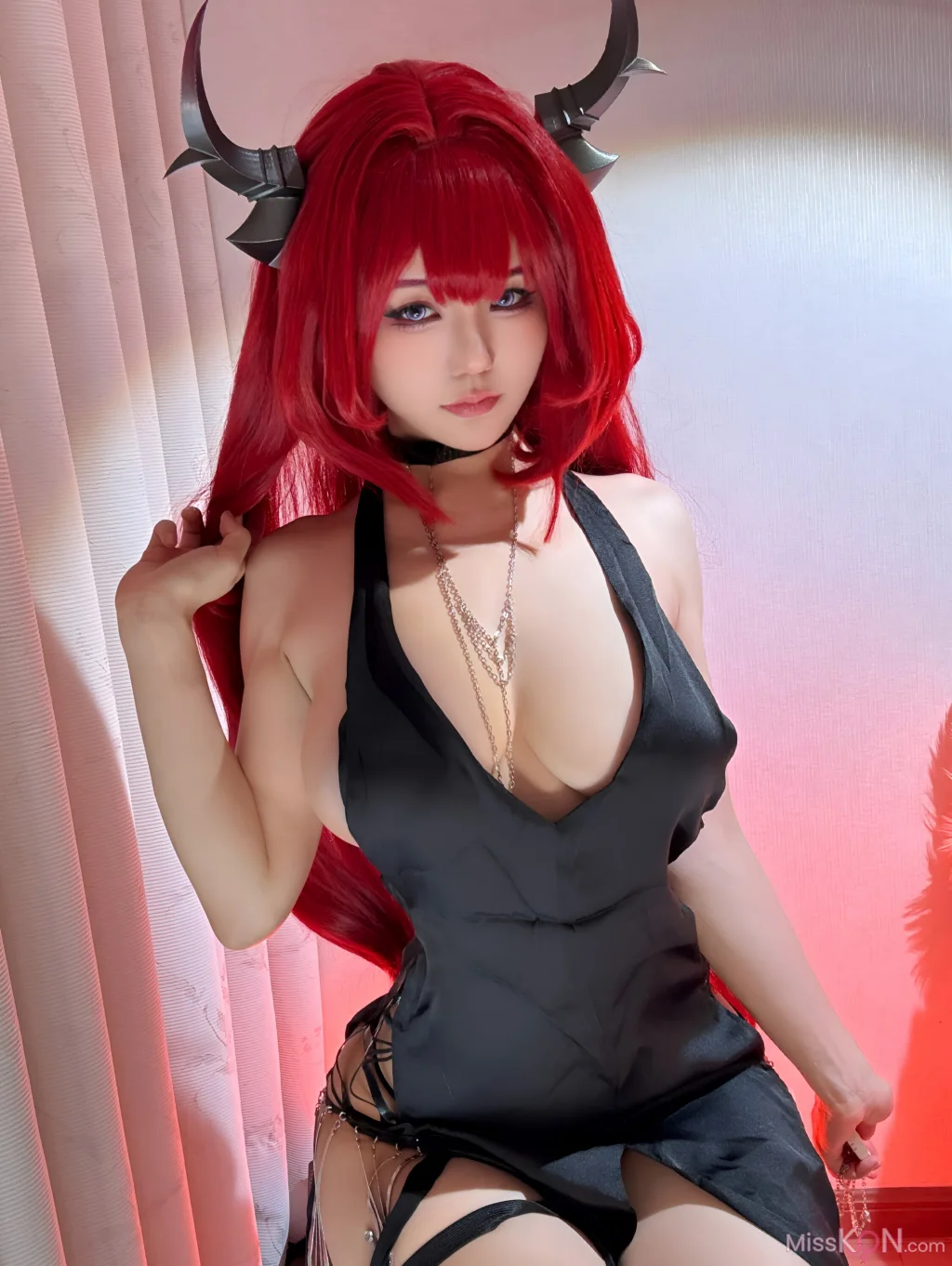 Coser@小仓千代w: 明日方舟 史尔特尔 (34 photos) 8 Coser@小仓千代w: 明日方舟 史尔特尔 (34 photos) 8