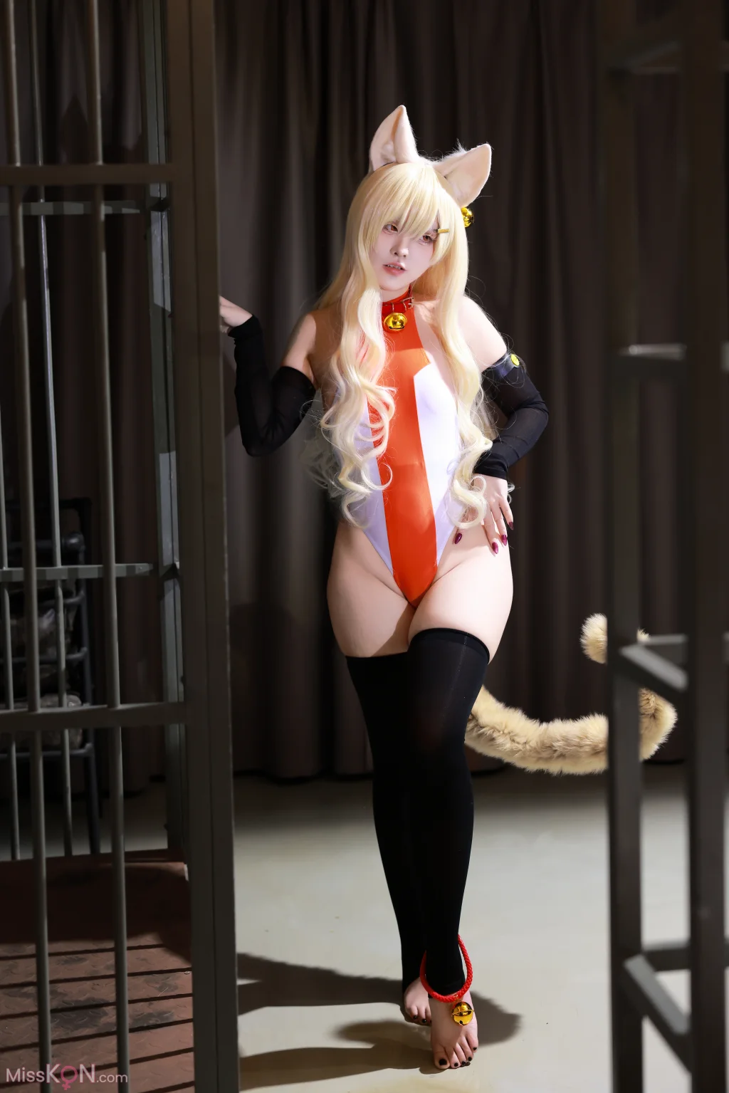 Coser@G44不会受伤: 异能者少女爱丽丝 (23 photos)