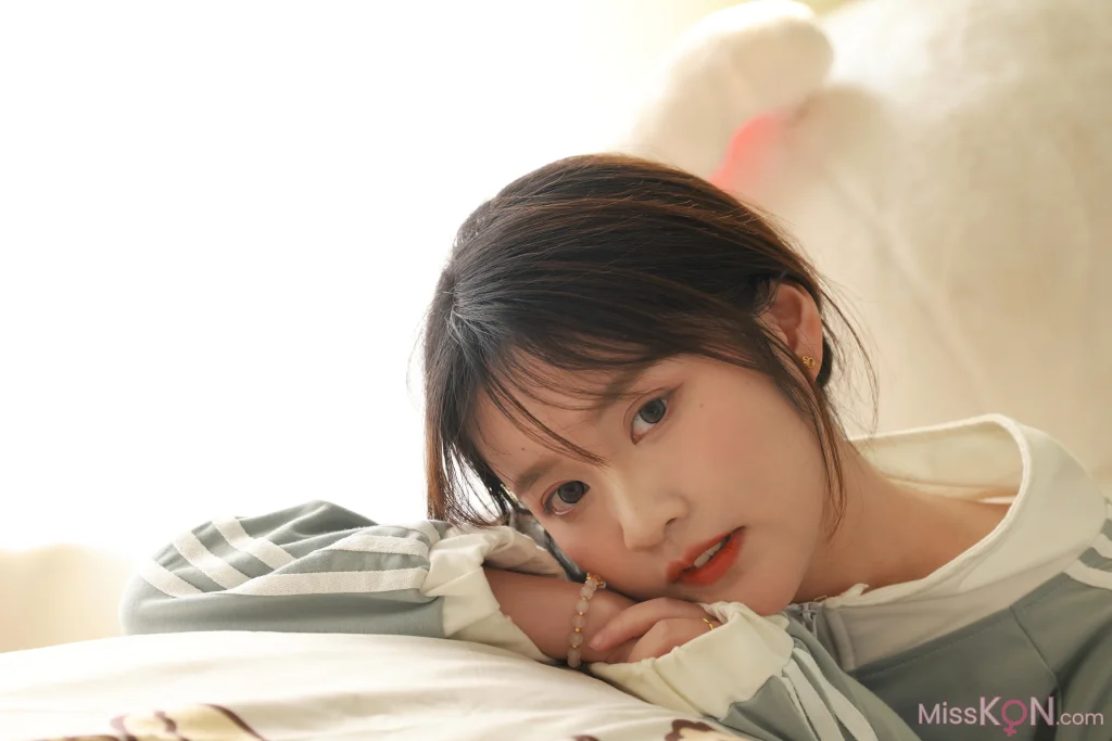 [她们印象] No.002: 小点心 (113 photos + 1 video)
