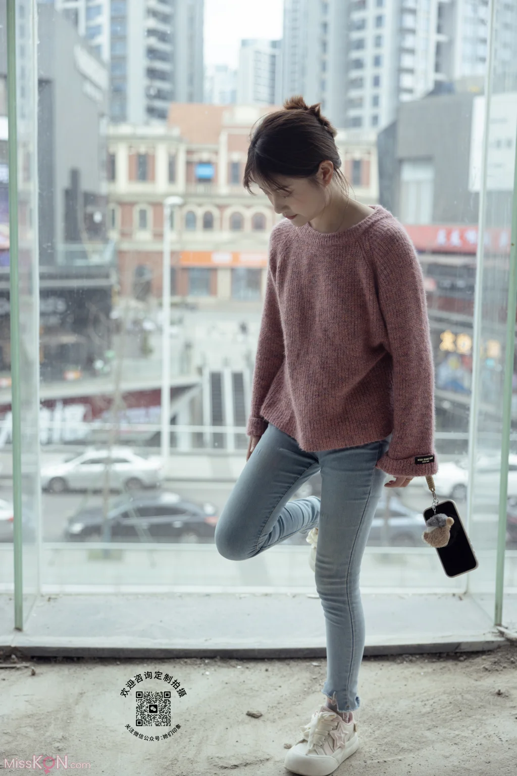 [她们印象] No.001: 小点心 (208 photos + 1 video)