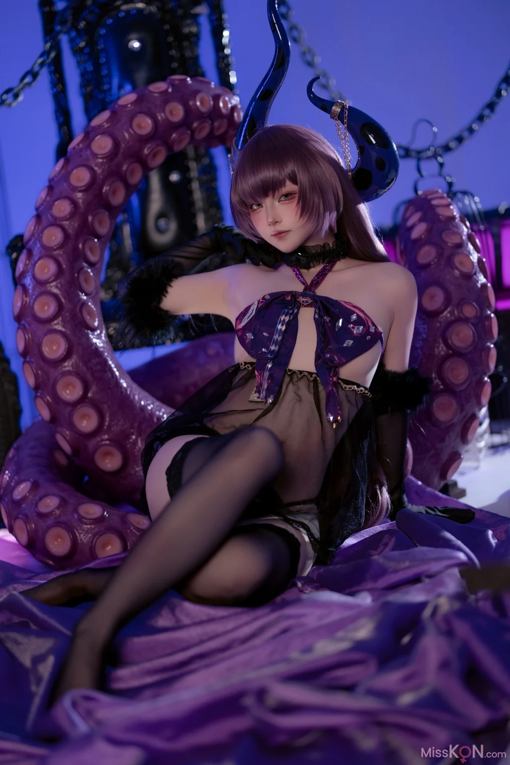 Coser@屿鱼: 碧蓝航线 安妮女王 隐秘之拥的呼唤 (56 photos)