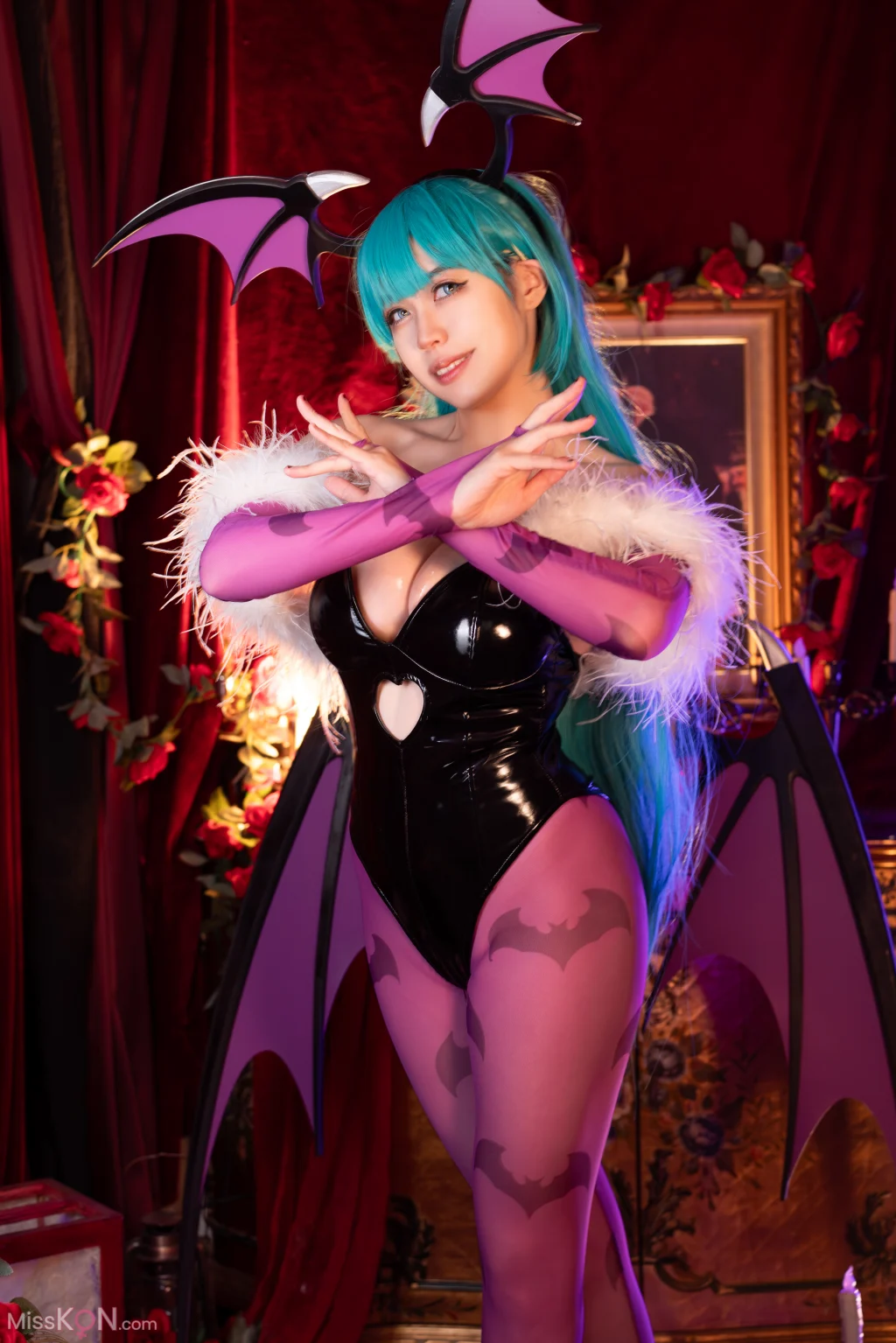 Coser@Hatori Sama: Morrigan Darkstalkers (39 photos + 1 video)
