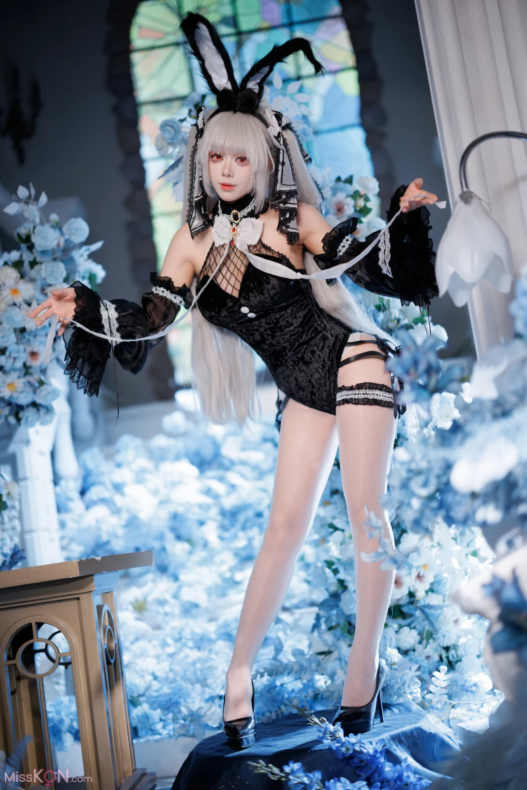 Coser@九言: 碧蓝航线 可畏兔女郎 (48 photos + 1 video)