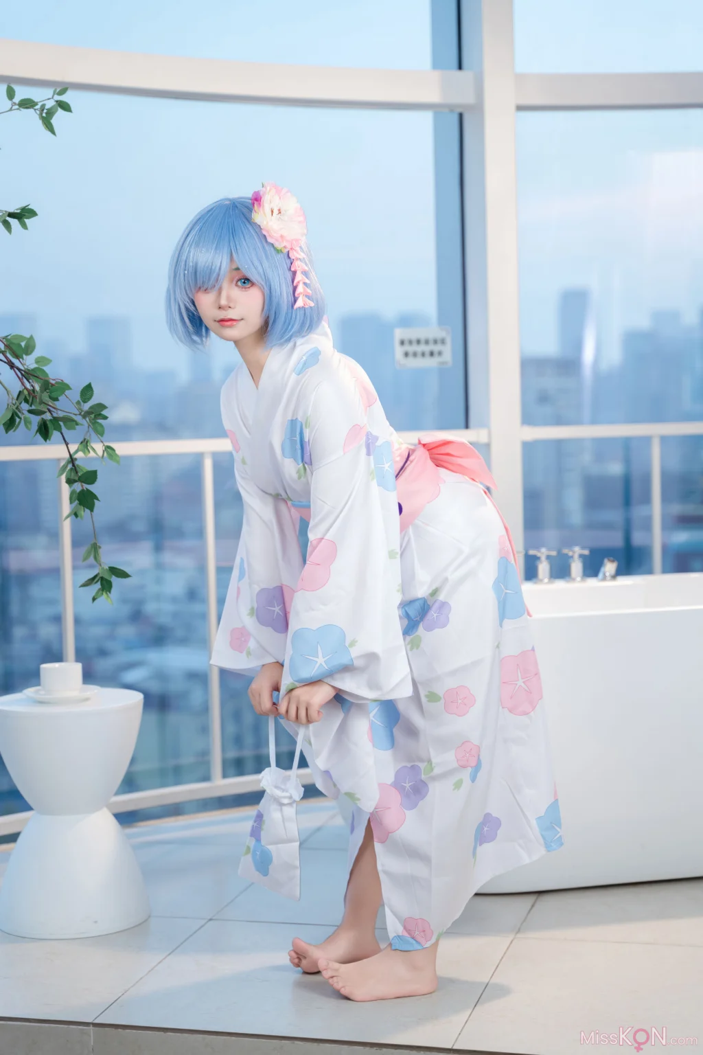 Coser@滕子京大王: 从零开始的异世界生活-蕾姆和服 (48 photos)