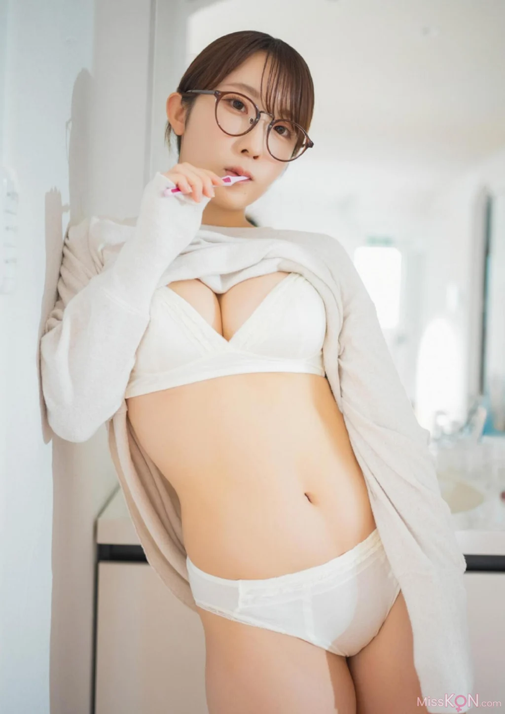 [JP] Taiga Momo (大河もも): こいびとカンケイ 写真集 (wunder_publishing_house) (261 photos)