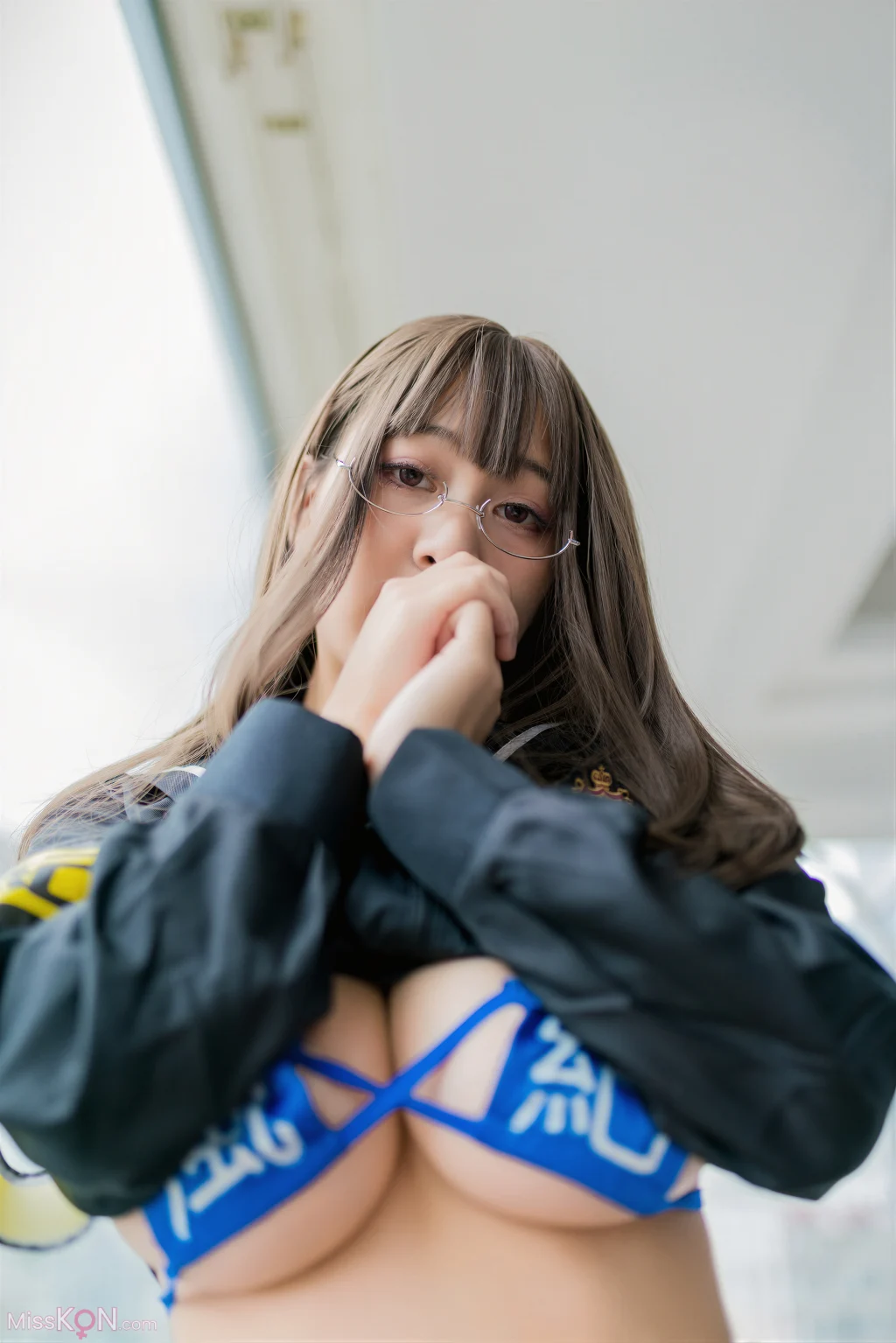 Coser@浅安安: 风纪委员 (40 photos)