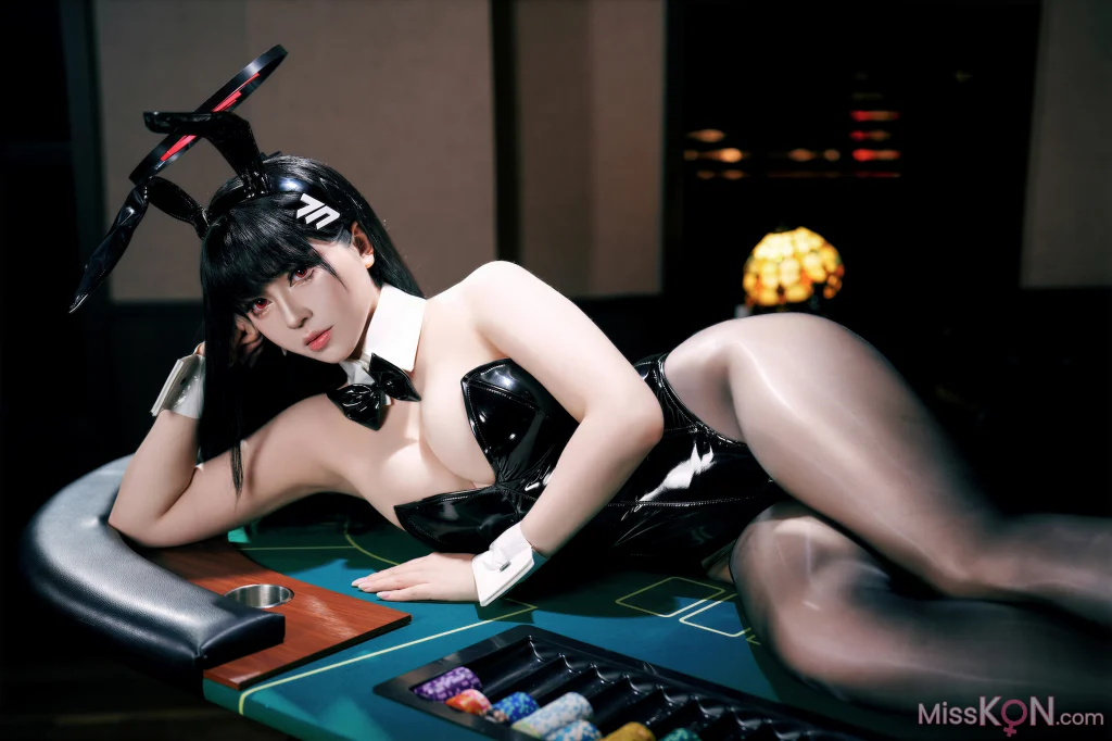 Coser@半半子: 蔚蓝档案 调月莉音兔女郎 (57 photos + 6 videos)