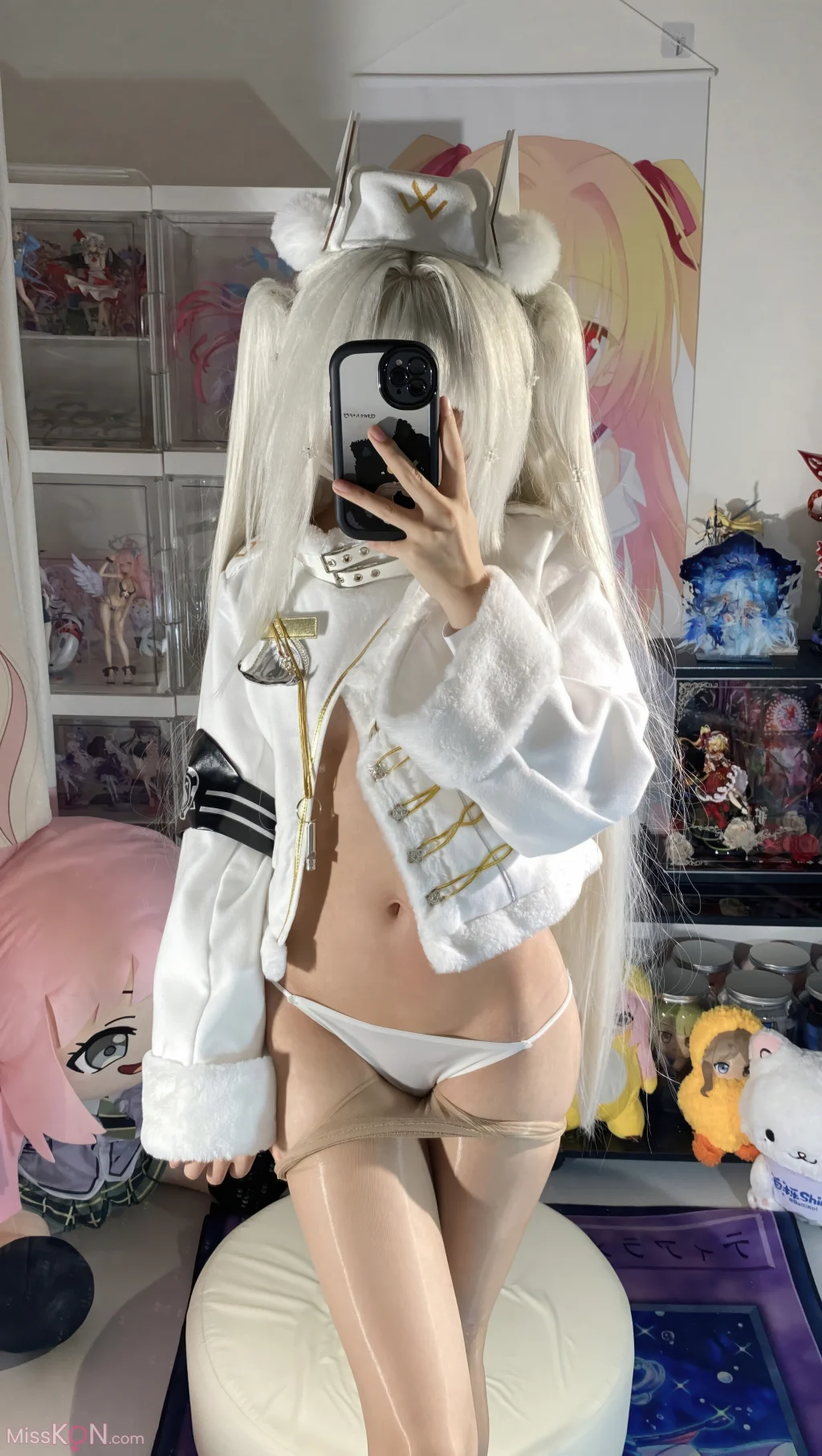 Coser@白栎Shirly: 白兔幸运列车 (116 photos + 23 videos)