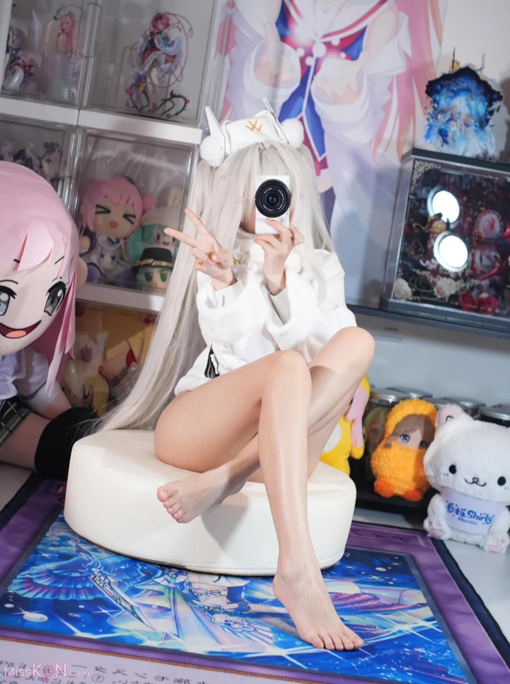 Coser@白栎Shirly: 白兔幸运列车 (116 photos + 23 videos)
