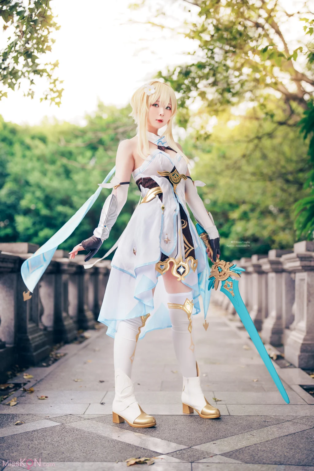 Coser@霜月shimo: Lumine Genshin (18 photos)