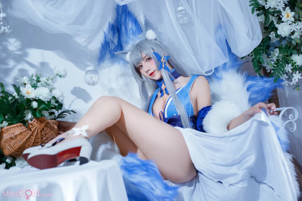 Coser@九曲Jean: 碧蓝航线 信浓礼服 (8 photos)