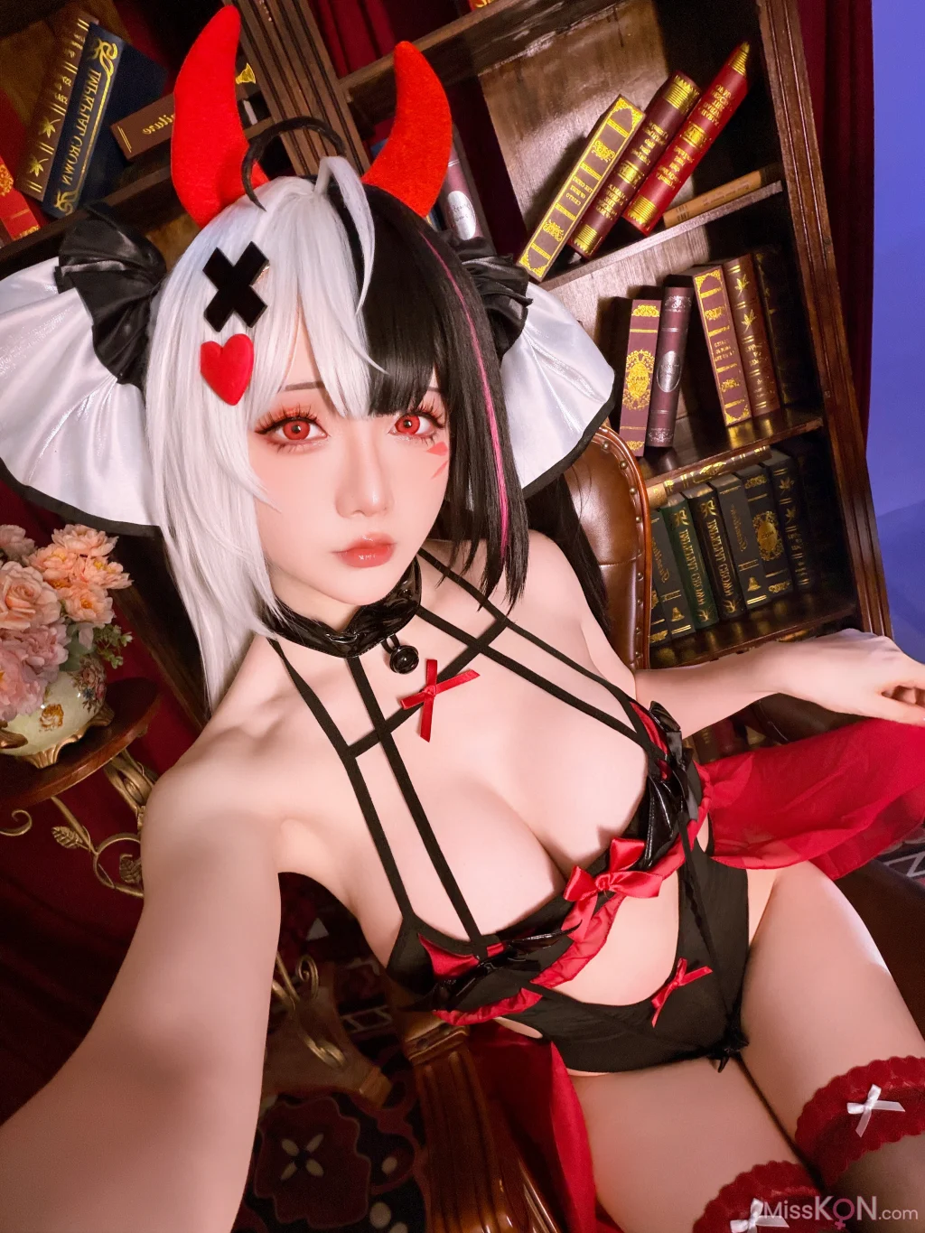 Coser@星之迟迟Hoshilily: 2026年06月计划 异环 安魂曲 原皮&同人 (120 photos)