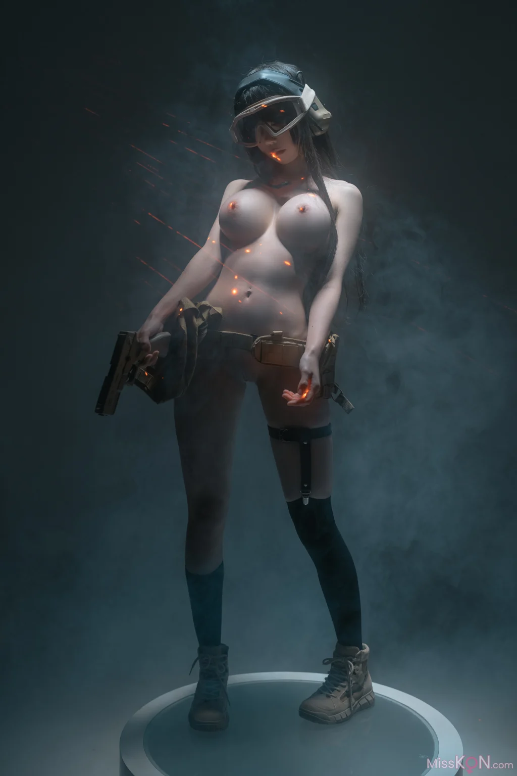 Coser@铁手叫兽: 会员花絮 战术套装 (38 photos + 2 videos)