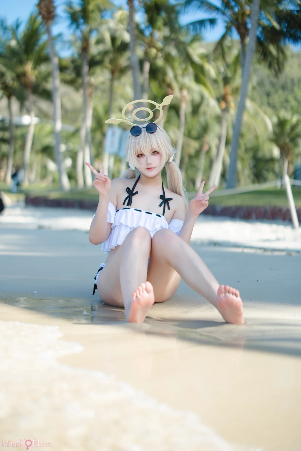 Coser@lunananya: 蔚蓝档案 阿慈谷日富美泳装 (26 photos)