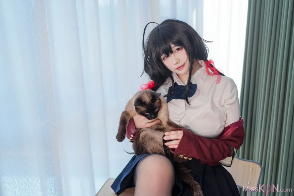 Coser@阿半今天很开心: 碧蓝航线-大凤 jk (125 photos)