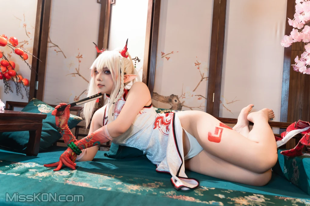 Coser@小和甜酒 & 橙风千雅: 明日方舟年夕旗袍双人御守 (199 photos) 