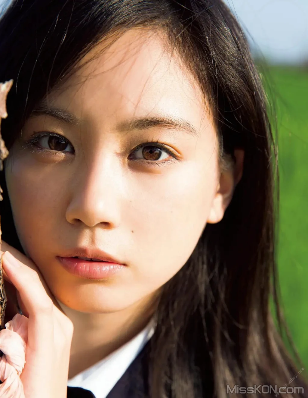 Yui Ito (伊藤優衣): With YUI (82 photos) 8 Yui Ito (伊藤優衣): With YUI (82 photos) 8
