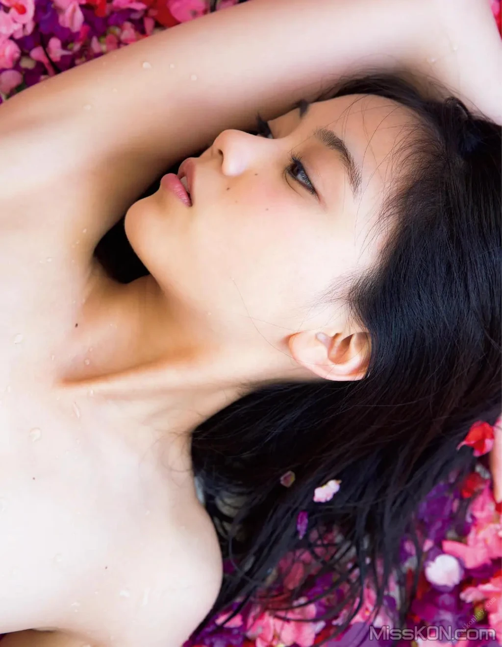 Yui Ito (伊藤優衣): With YUI (82 photos) 4 Yui Ito (伊藤優衣): With YUI (82 photos) 4