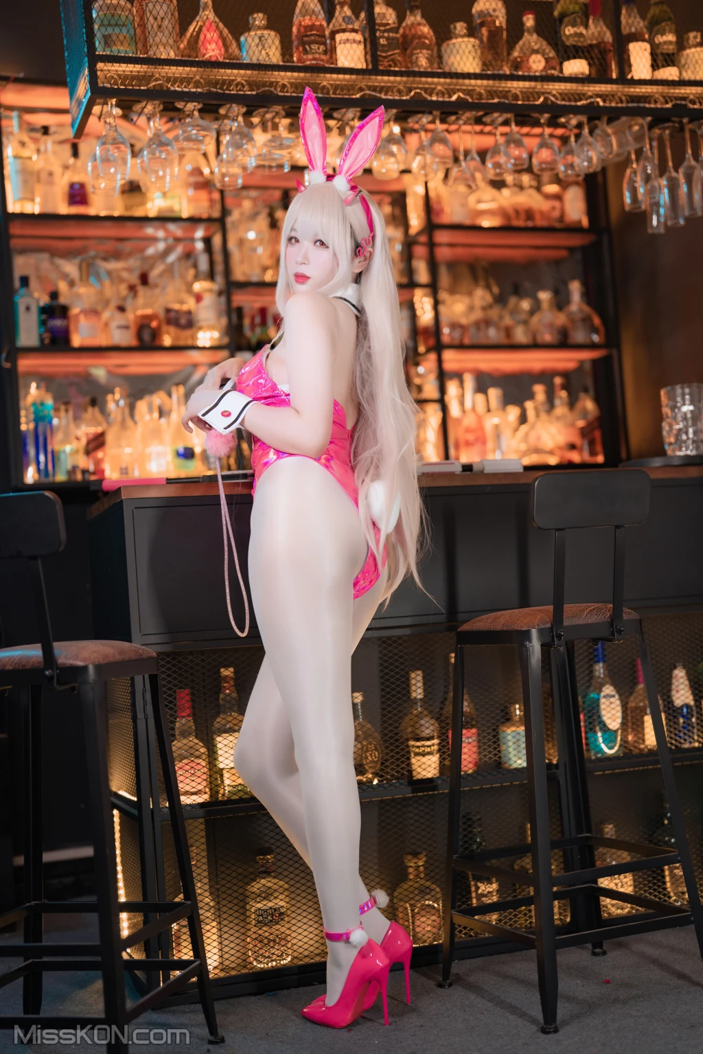 Coser@轩萧学姐: 胜利女神 毒蛇兔女郎 (105 photos ) 