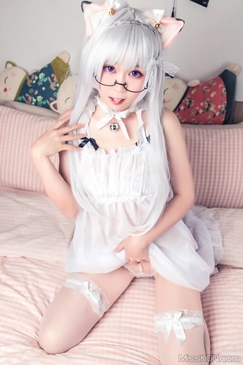 Coser@流年不停_w: 白色睡衣 (45 photos ) 1 Coser@流年不停_w: 白色睡衣 (45 photos ) 1