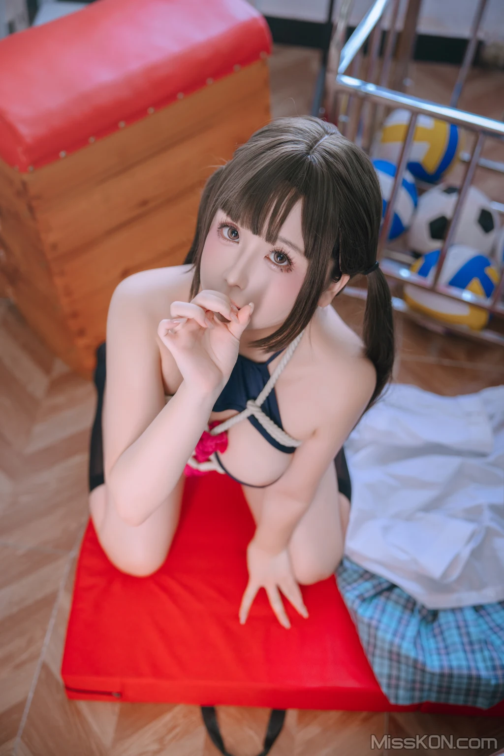 Coser@日奈娇: 更衣室 (195 photos) 10 Coser@日奈娇: 更衣室 (195 photos) 10