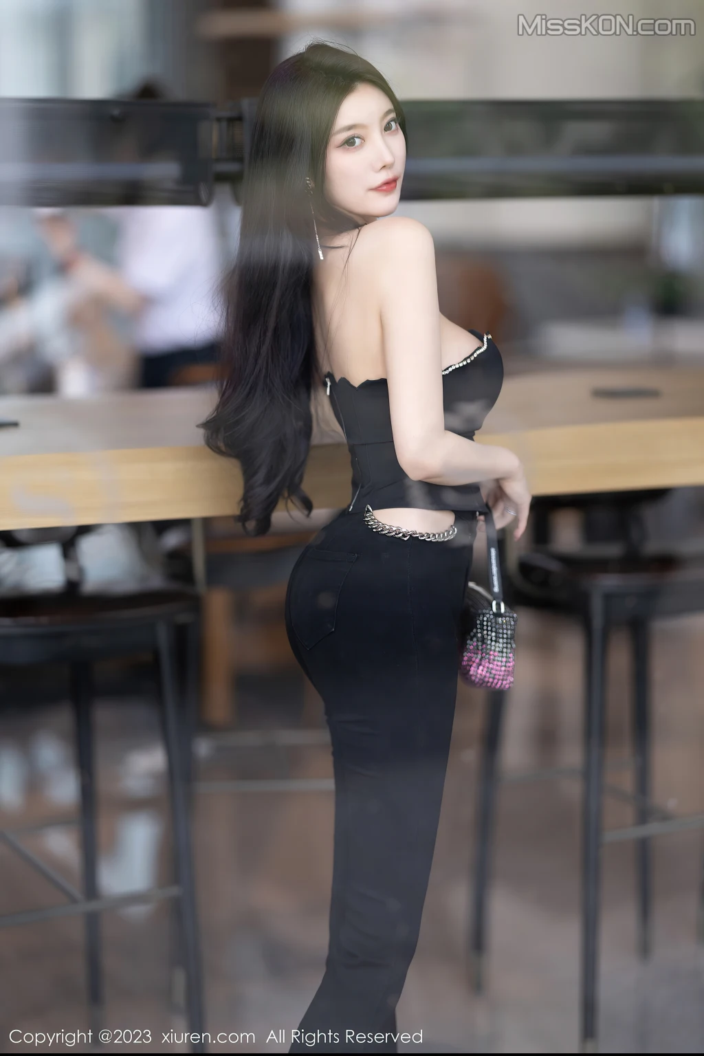 XIUREN No.6863 – 6870 (649 photos) 12 XIUREN No.6863 – 6870 (649 photos) 12