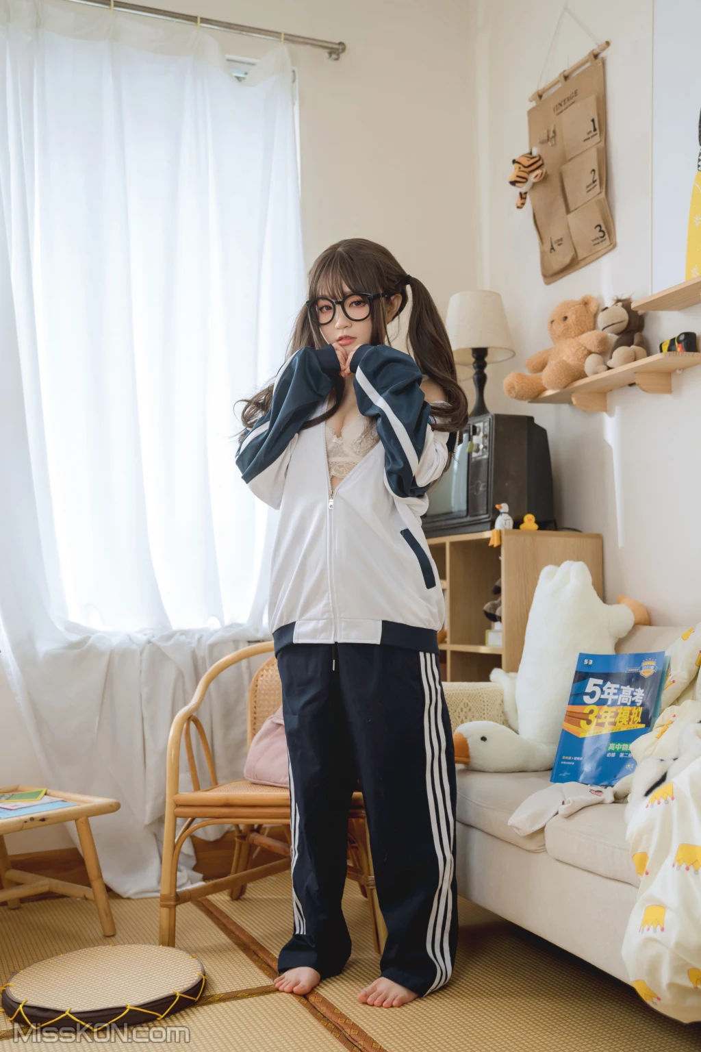 Coser@神沢永莉: 家庭作业 (73 photos) 16 Coser@神沢永莉: 家庭作业 (73 photos) 16