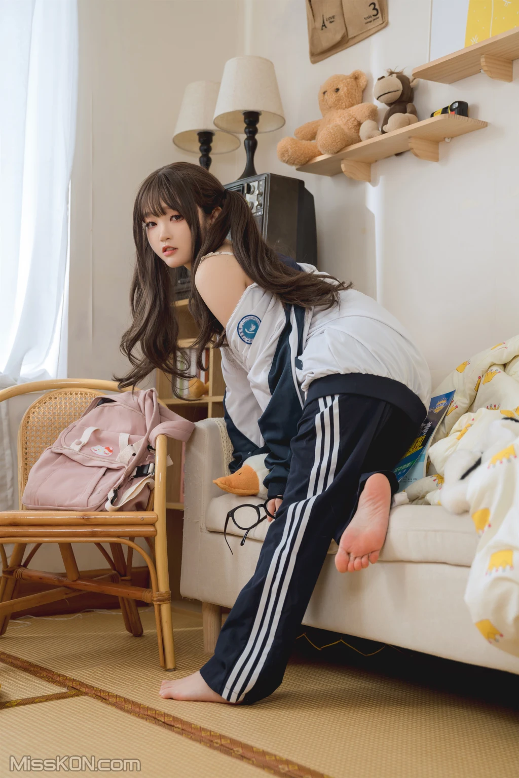 Coser@神沢永莉: 家庭作业 (73 photos) 13 Coser@神沢永莉: 家庭作业 (73 photos) 13