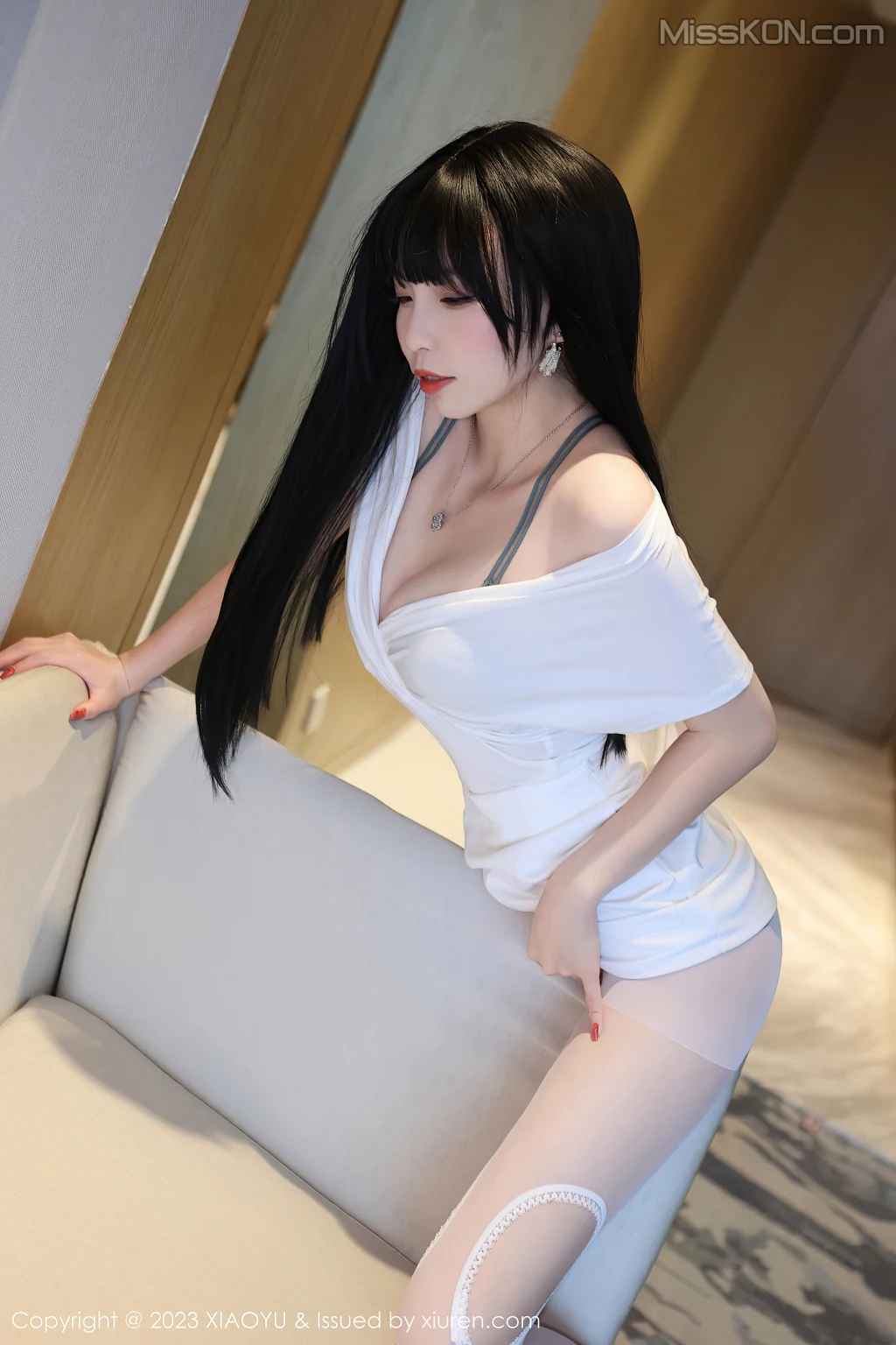 XIUREN No.6895 – 6902 (575 photos) 16 XIUREN No.6895 – 6902 (575 photos) 16