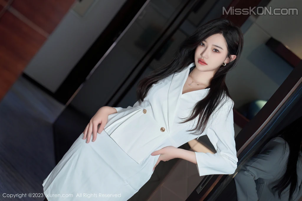 XIUREN No.6895 – 6902 (575 photos) 1 XIUREN No.6895 – 6902 (575 photos) 1