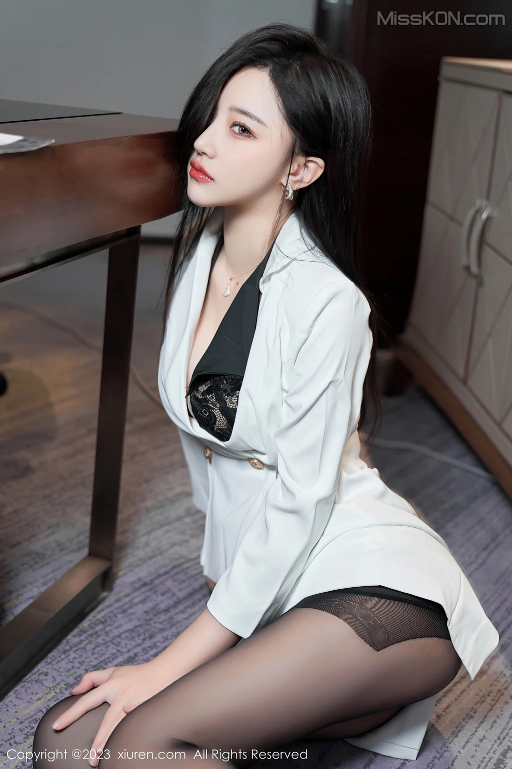 XIUREN No.6895 – 6902 (575 photos) 13 XIUREN No.6895 – 6902 (575 photos) 13