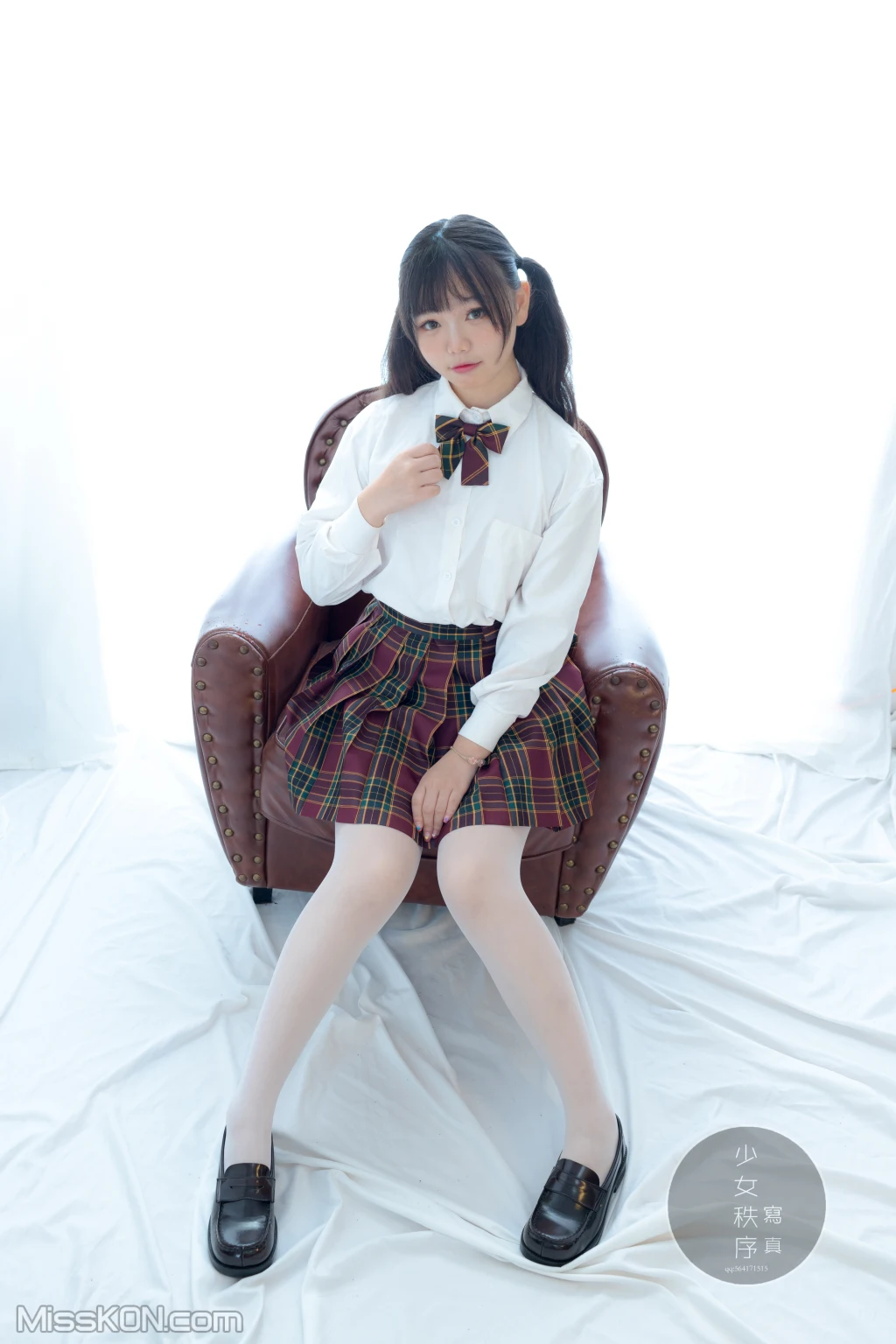 少女秩序 – Gr03L (60 photos) 