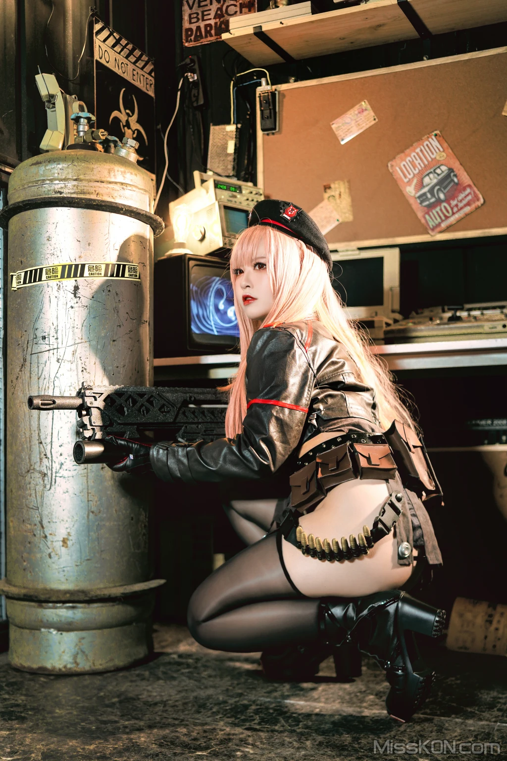 Coser@半半子: NIKKE 拉毗 (54 photos ) 
