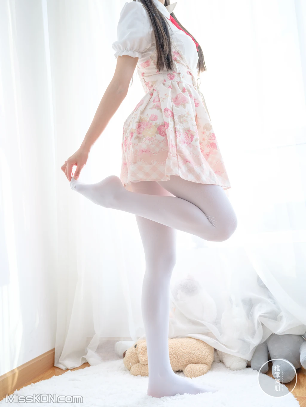 Coser@稚乖画册: 夜夜 白丝JK (81 photos ) 5 Coser@稚乖画册: 夜夜 白丝JK (81 photos ) 5