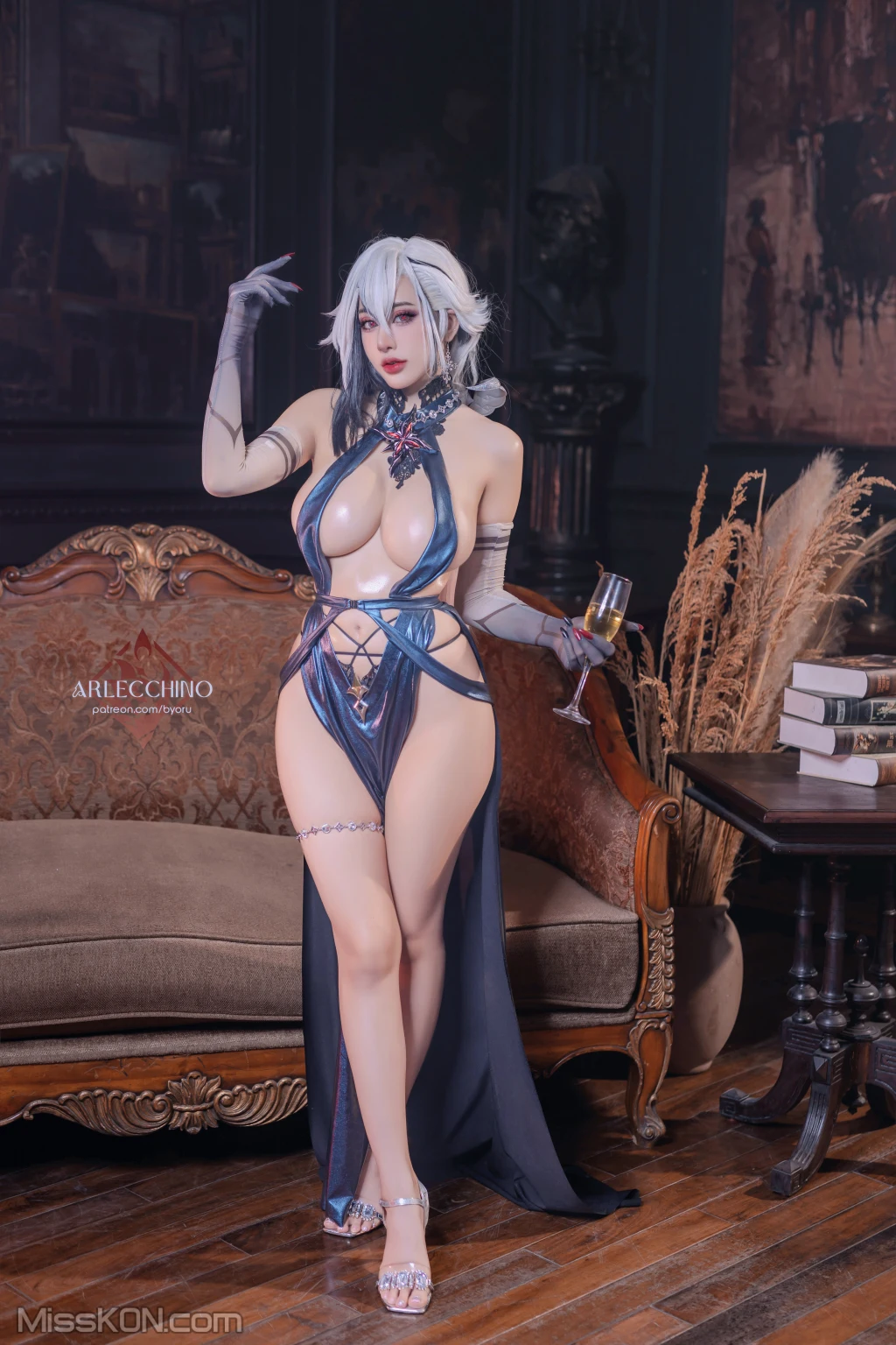 Coser@Byoru: Genshin Impact Arlecchino Dress (94 photos ) 17 Coser@Byoru: Genshin Impact Arlecchino Dress (94 photos ) 17