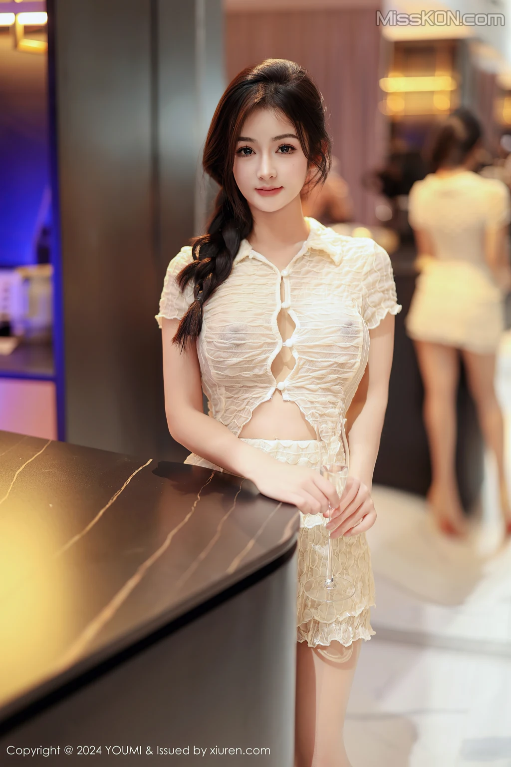 YouMi Vol.1067: 谭小灵 (83 photos) 