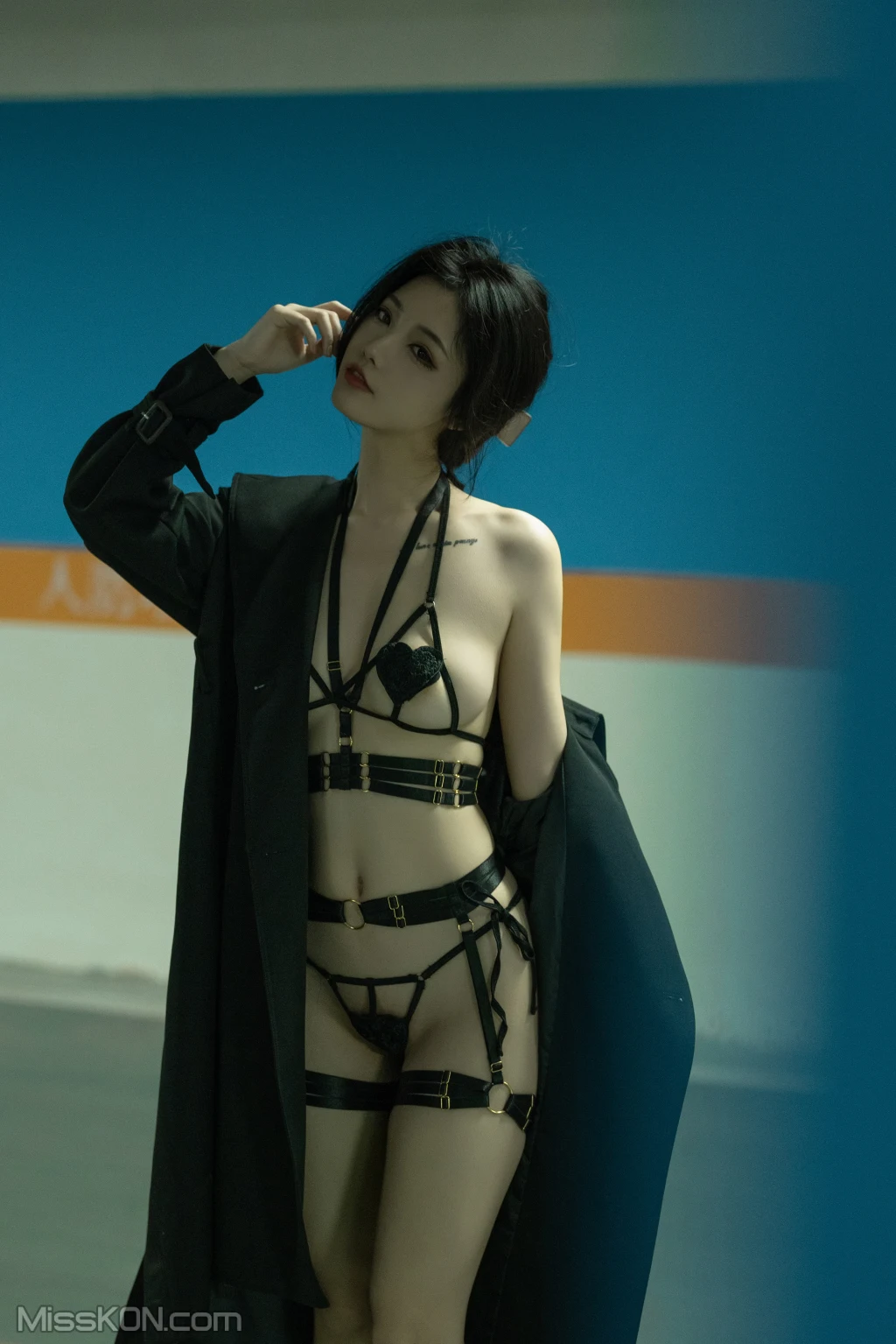 Coser@桃良阿宅: 停车场 (56 photos) 2 Coser@桃良阿宅: 停车场 (56 photos) 2