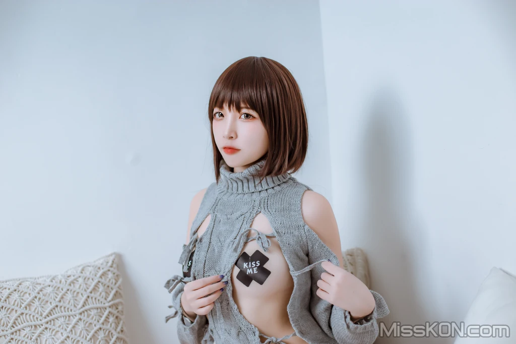 Coser@二佐Nisa: 私房洞洞毛衣 (66 photos ) 