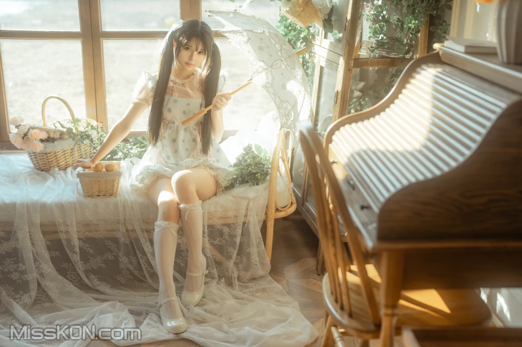 Coser@rua阮阮: 花房 小裙子 (54 photos) 