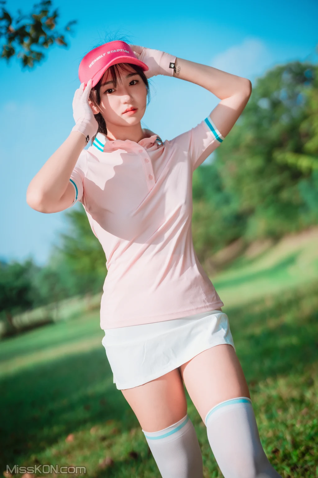 DJAWA Photo – HENDOONG (혠둥이): “On Green” (101 photos) 6 DJAWA Photo – HENDOONG (혠둥이): “On Green” (101 photos) 6