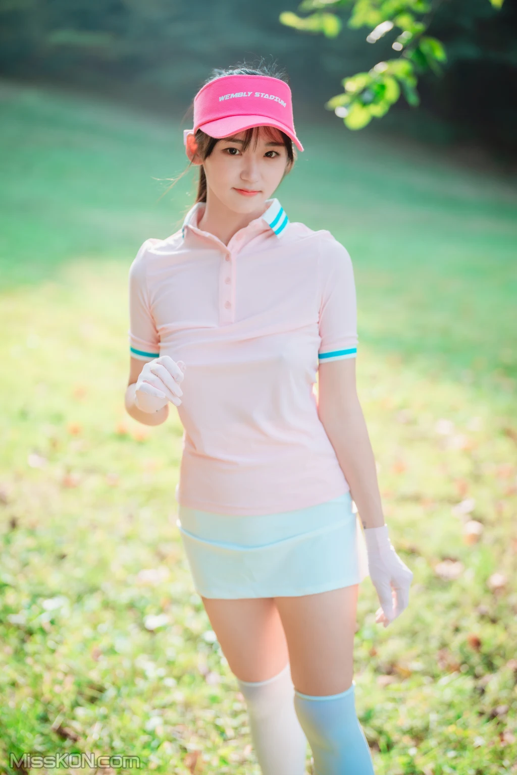 DJAWA Photo – HENDOONG (혠둥이): “On Green” (101 photos) 3 DJAWA Photo – HENDOONG (혠둥이): “On Green” (101 photos) 3