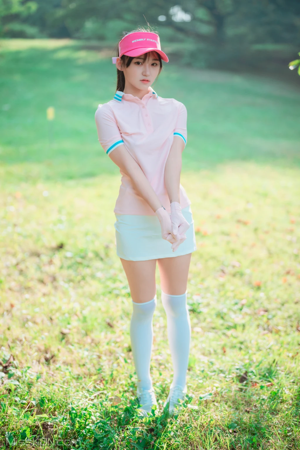 DJAWA Photo – HENDOONG (혠둥이): “On Green” (101 photos) 4 DJAWA Photo – HENDOONG (혠둥이): “On Green” (101 photos) 4